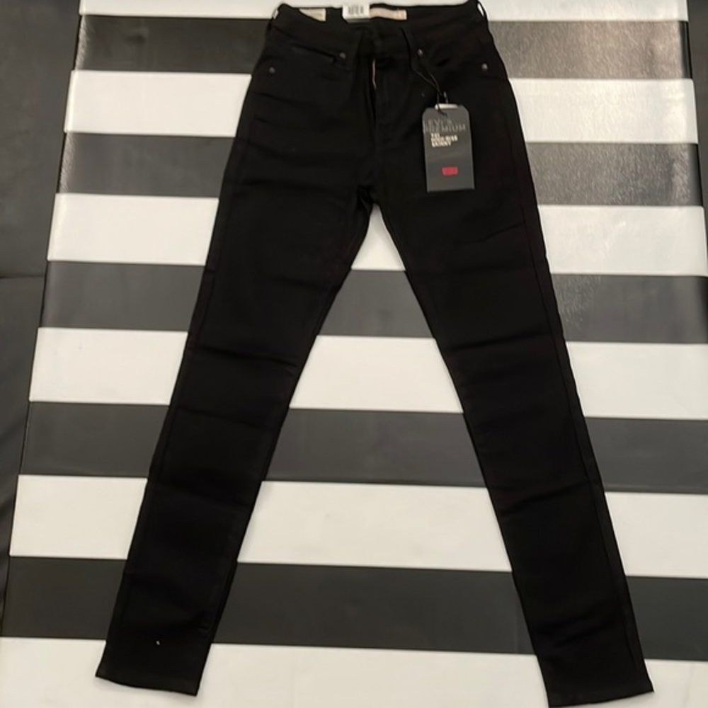 PREMIUM LEVIS HIGH RISE SKINNY